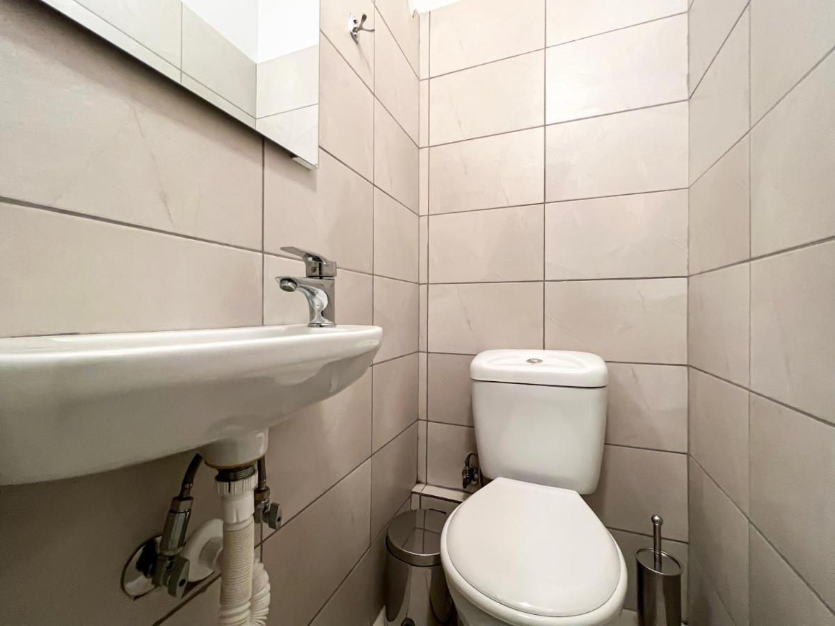 Chiou Spacious 90Sqm Apt In Athens Ngoại thất bức ảnh